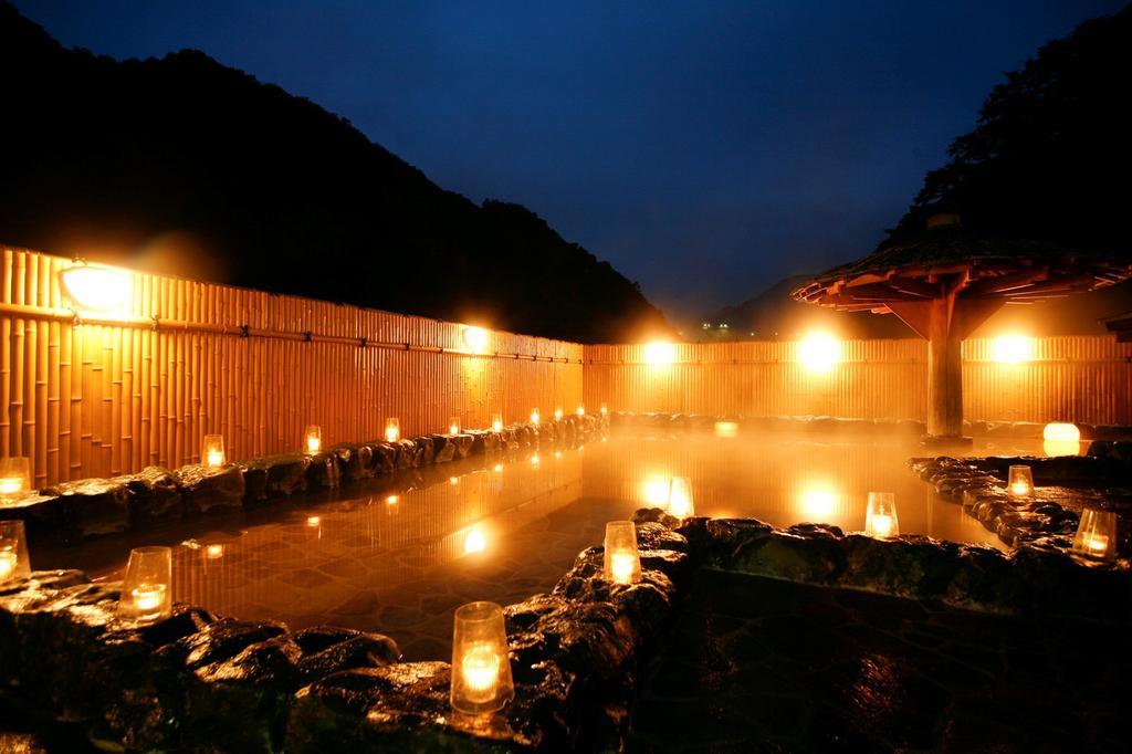 Hotel Kikunoyu Maniwa Exterior foto